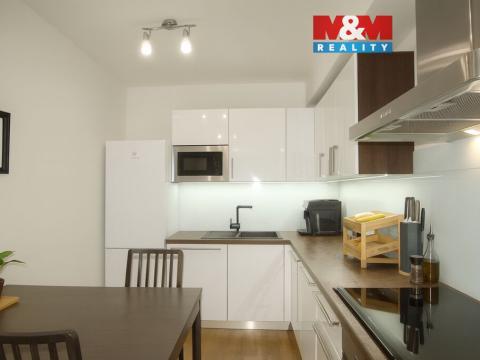 Prodej bytu 2+kk, Praha, Pod stolovou horou, 59 m2