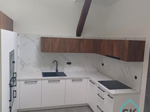 Pronájem bytu 3+1, Krnov - Pod Bezručovým vrchem, nám. Minoritů, 110 m2