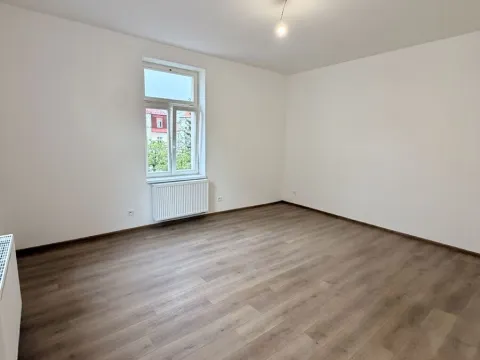 Prodej bytu 1+kk, Mariánské Lázně, Hlavní třída, 31 m2