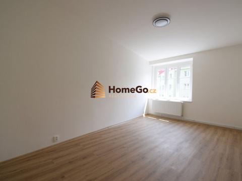 Pronájem bytu 1+kk, Praha - Nusle, Žateckých, 32 m2