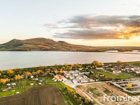 Prodej komerčního pozemku, Strachotín, 2851 m2