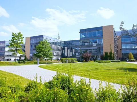 Pronájem kanceláře, Praha - Jinonice, Radlická, 2540 m2