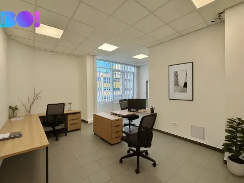 Pronájem kanceláře, Třinec, nám. Svobody, 61 m2