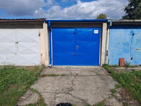 Pronájem garáže, Hodonín, 18 m2
