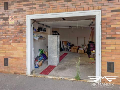 Pronájem garáže, Praha - Košíře, Česká, 22 m2