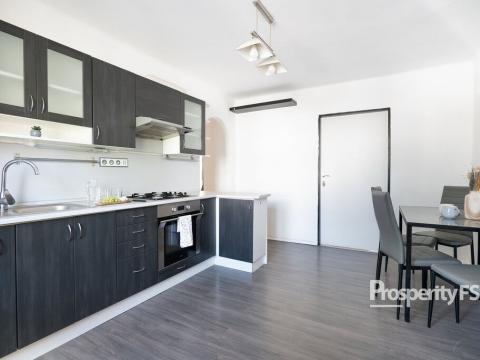 Prodej bytu 2+1, Horní Slavkov, Zahradní, 47 m2