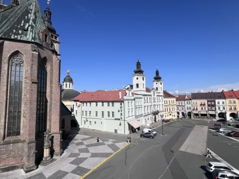 Pronájem bytu 2+1, Hradec Králové, Velké náměstí, 88 m2