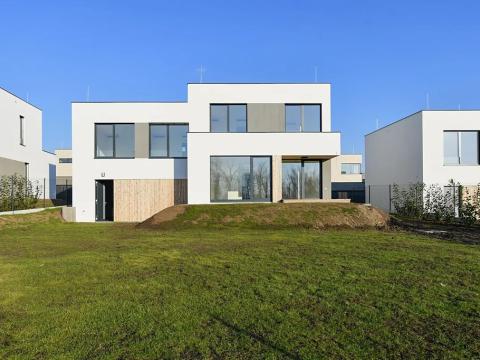 Prodej rodinného domu, Praha - Stodůlky, Karáskova, 200 m2