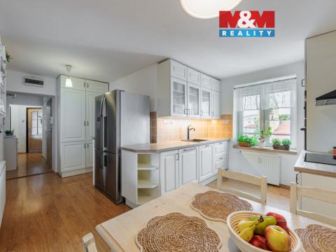 Prodej bytu 4+1, Sokolov, nábřeží Petra Bezruče, 93 m2