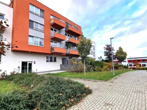 Pronájem bytu 2+kk, Praha - Letňany, Hlučkova, 59 m2