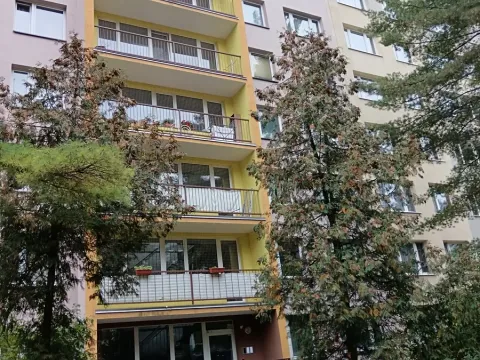 Prodej bytu 1+kk, Praha - Prosek, Veltruská, 27 m2