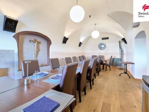 Prodej ubytování, Nové Město nad Metují, Husovo náměstí, 927 m2