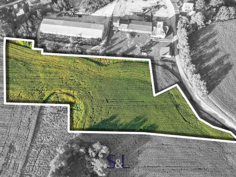 Prodej komerčního pozemku, Brniště, 13896 m2