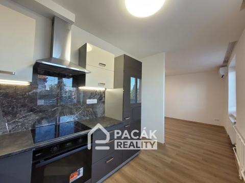 Pronájem bytu 3+1, Uničov, Nerudova, 64 m2