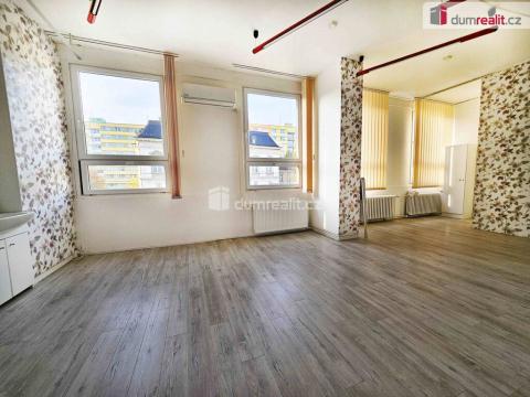 Pronájem kanceláře, Lovosice, Osvoboditelů, 34 m2