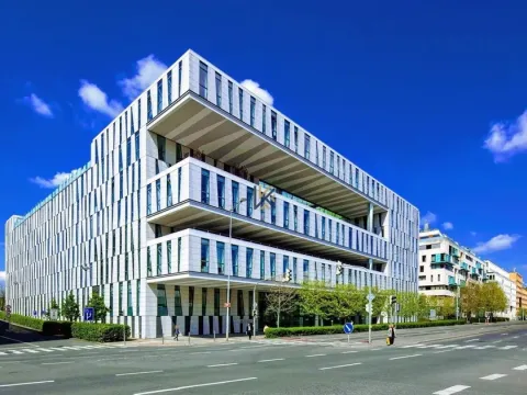 Pronájem obchodního prostoru, Praha - Karlín, Karolinská, 207 m2