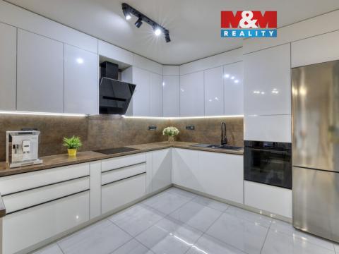 Prodej bytu 2+kk, Praha, Dagmar Burešové, 61 m2