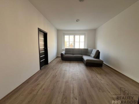 Pronájem bytu 2+1, Kladno, Poštovní náměstí, 68 m2