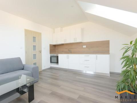 Pronájem bytu 1+kk, Světlá nad Sázavou, Nádražní, 40 m2