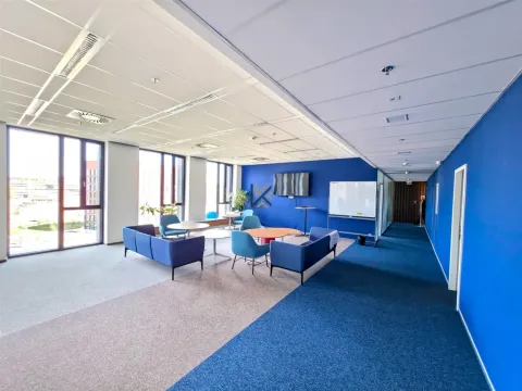 Pronájem kanceláře, Praha - Karlín, Rohanské nábřeží, 564 m2