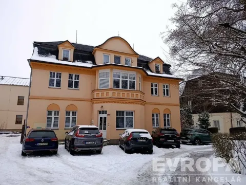 Prodej bytu 2+1, Nový Bor, Palackého náměstí, 67 m2