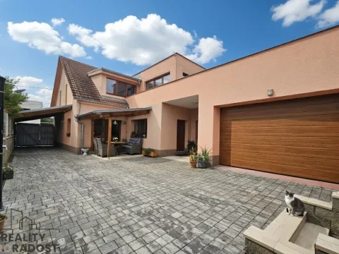 Prodej rodinného domu, Čebín, 208 m2