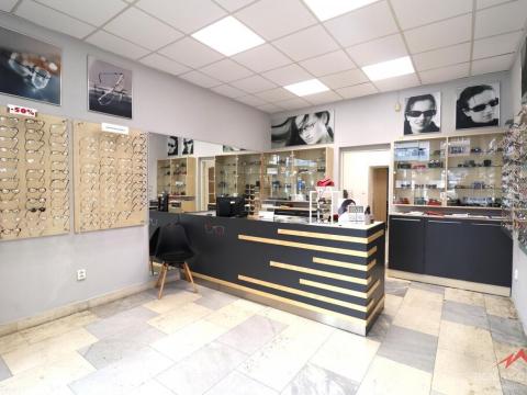 Pronájem obchodního prostoru, Děčín - Děčín I-Děčín, Masarykovo nám., 65 m2