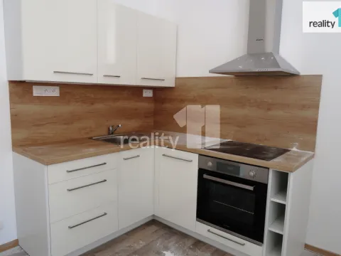 Pronájem bytu 1+kk, Praha - Hlubočepy, Werichova, 32 m2