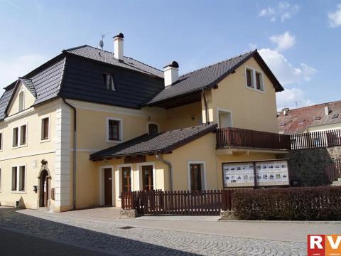 Pronájem bytu 3+1, Stříbro, Dostojevského, 115 m2