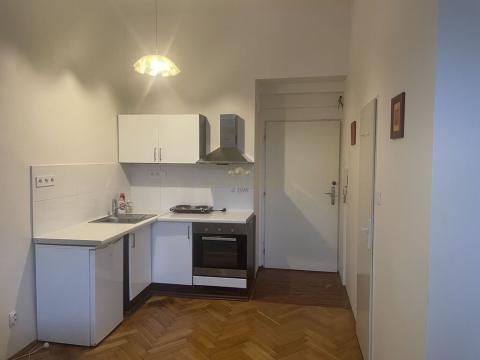 Pronájem bytu 1+kk, Praha - Prosek, Veltruská, 20 m2
