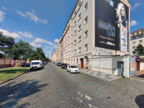 Pronájem bytu 3+1, Praha - Holešovice, Jateční, 81 m2