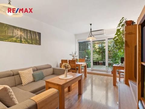 Prodej bytu 3+kk, Praha - Vysočany, Na Harfě, 61 m2