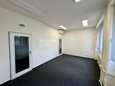 Pronájem kanceláře, Mladá Boleslav - Mladá Boleslav II, Máchova, 126 m2
