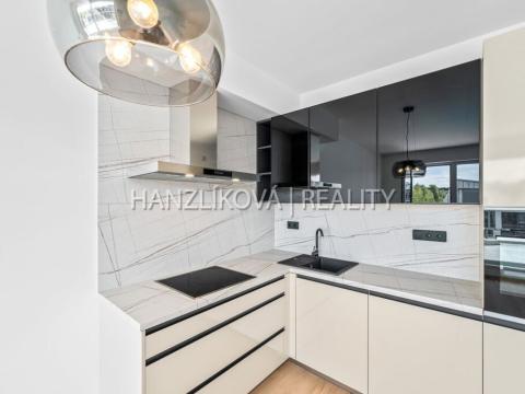 Pronájem bytu 3+kk, České Budějovice - České Budějovice 2, Branišovská, 70 m2