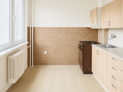 Pronájem bytu 2+1, Pardubice - Zelené Předměstí, nábřeží Závodu míru, 53 m2