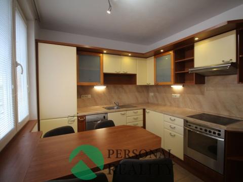 Pronájem bytu 3+1, Žatec, Javorová, 69 m2