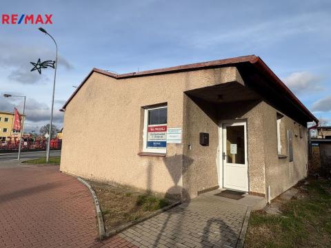 Prodej obchodního prostoru, Týniště nad Orlicí, Nádražní, 64 m2