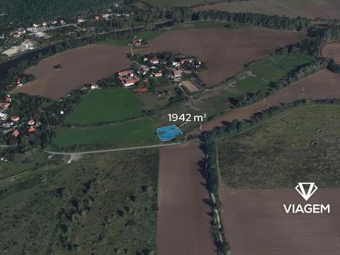 Prodej pole, Praha - Lipence, 1942 m2