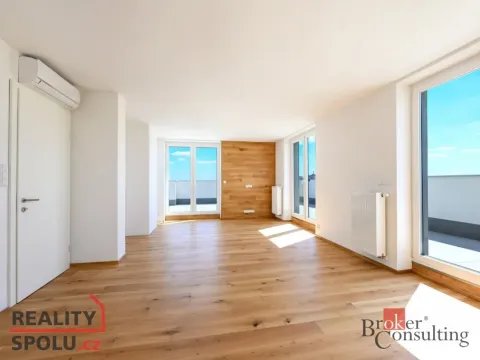 Prodej bytu 3+kk, Plzeň - Skvrňany, Františka Kováříka, 197 m2