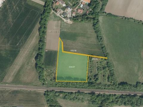 Prodej pole, Pardubice, 22812 m2