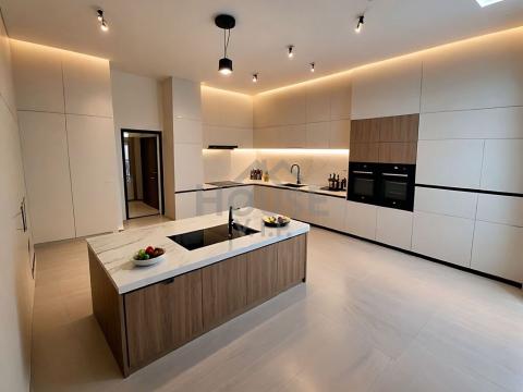 Prodej bytu 3+kk, Praha - Karlín, 105 m2