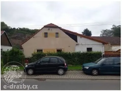 Dražba rodinného domu, Litohlavy, 142 m2