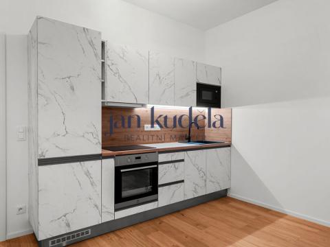 Pronájem bytu 1+kk, Brno, Bratislavská, 36 m2