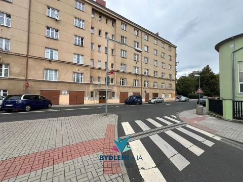 Prodej bytu 1+1, Teplice, 14. října, 41 m2