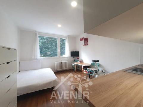 Pronájem bytu 1+kk, Jablonec nad Nisou, Na Výšině, 20 m2