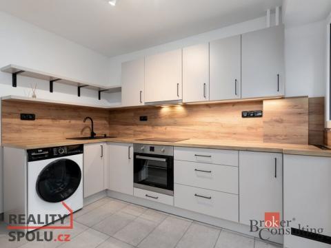 Pronájem bytu 2+kk, Ostrava - Poruba, Svojsíkova, 41 m2