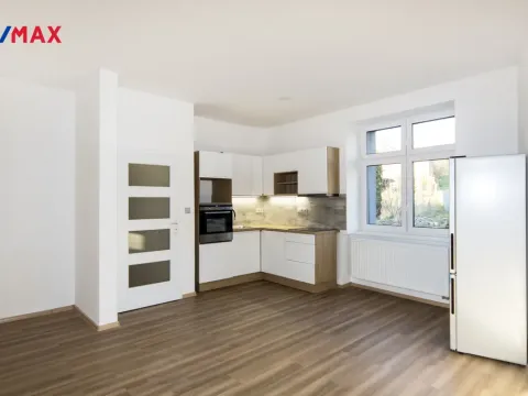 Prodej bytu 1+kk, Ústí nad Labem - Předlice, náměstí Prokopa Velikého, 25 m2