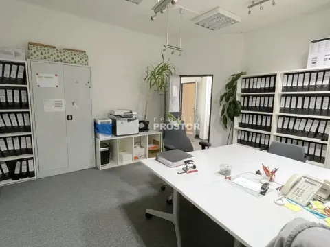 Pronájem obchodního prostoru, Jirny, Tovární, 506 m2