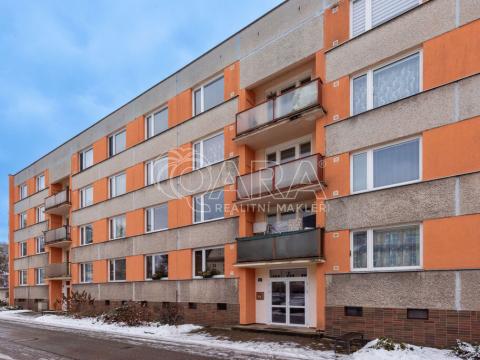Prodej bytu 3+1, Hostinné, Sídliště, 88 m2