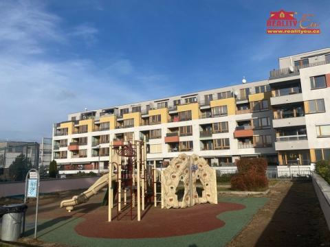 Prodej bytu 2+kk, Praha - Uhříněves, Nové náměstí, 57 m2